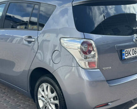 Серый Тойота Версо, объемом двигателя 2 л и пробегом 278 тыс. км за 9499 $, фото 23 на Automoto.ua