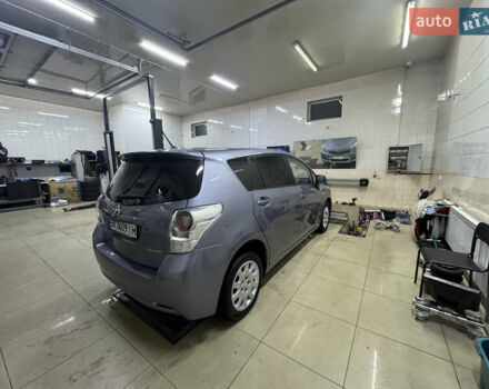 Серый Тойота Версо, объемом двигателя 2 л и пробегом 278 тыс. км за 9499 $, фото 20 на Automoto.ua