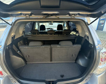 Серый Тойота Версо, объемом двигателя 2 л и пробегом 278 тыс. км за 9499 $, фото 11 на Automoto.ua