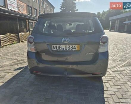 Сірий Тойота Версо, об'ємом двигуна 2 л та пробігом 220 тис. км за 9999 $, фото 7 на Automoto.ua
