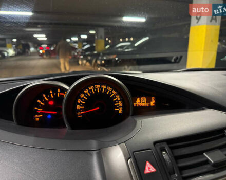 Сірий Тойота Версо, об'ємом двигуна 2 л та пробігом 380 тис. км за 6900 $, фото 11 на Automoto.ua