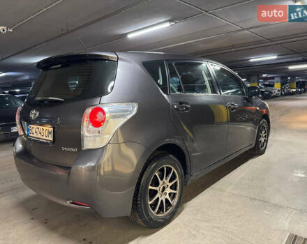 Сірий Тойота Версо, об'ємом двигуна 2 л та пробігом 380 тис. км за 6900 $, фото 14 на Automoto.ua