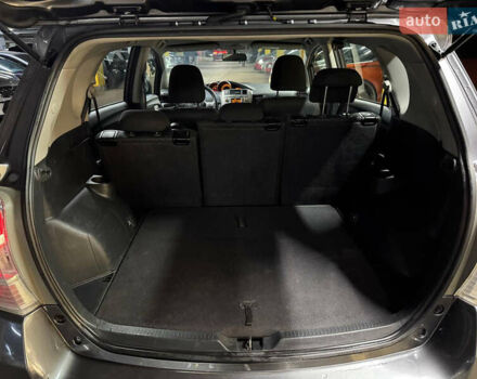 Сірий Тойота Версо, об'ємом двигуна 2 л та пробігом 380 тис. км за 6900 $, фото 7 на Automoto.ua