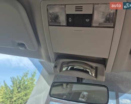 Сірий Тойота Версо, об'ємом двигуна 2 л та пробігом 220 тис. км за 9999 $, фото 34 на Automoto.ua