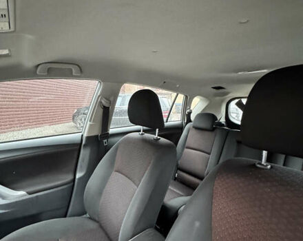 Сірий Тойота Версо, об'ємом двигуна 2 л та пробігом 240 тис. км за 8300 $, фото 16 на Automoto.ua