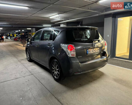 Сірий Тойота Версо, об'ємом двигуна 2 л та пробігом 380 тис. км за 6900 $, фото 12 на Automoto.ua