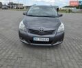 Сірий Тойота Версо, об'ємом двигуна 2 л та пробігом 215 тис. км за 9300 $, фото 1 на Automoto.ua