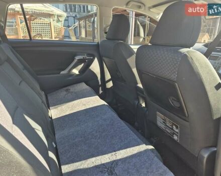 Сірий Тойота Версо, об'ємом двигуна 2 л та пробігом 220 тис. км за 9999 $, фото 1 на Automoto.ua