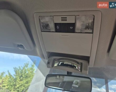 Сірий Тойота Версо, об'ємом двигуна 2 л та пробігом 220 тис. км за 9999 $, фото 13 на Automoto.ua