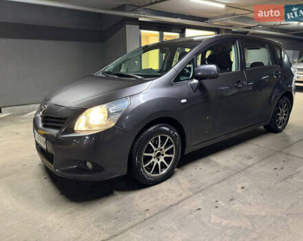 Сірий Тойота Версо, об'ємом двигуна 2 л та пробігом 380 тис. км за 6900 $, фото 18 на Automoto.ua