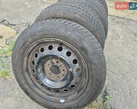 Сірий Тойота Версо, об'ємом двигуна 2 л та пробігом 220 тис. км за 9999 $, фото 42 на Automoto.ua