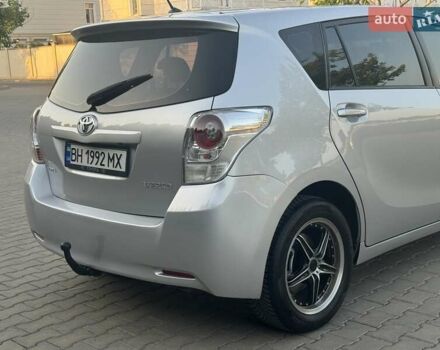 Серый Тойота Версо, объемом двигателя 2.23 л и пробегом 192 тыс. км за 8999 $, фото 19 на Automoto.ua