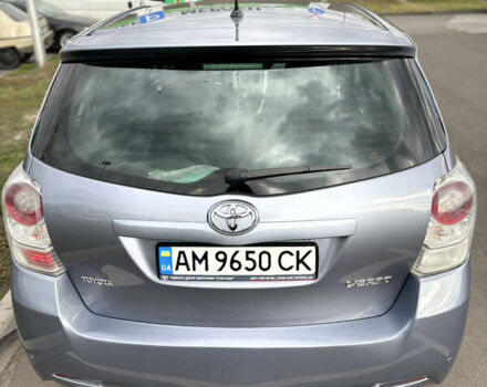 Серый Тойота Версо, объемом двигателя 2.2 л и пробегом 338 тыс. км за 7599 $, фото 6 на Automoto.ua