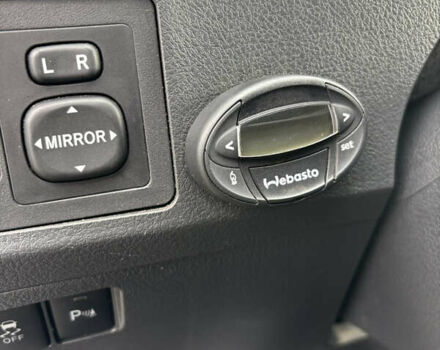 Серый Тойота Версо, объемом двигателя 2.2 л и пробегом 338 тыс. км за 7599 $, фото 14 на Automoto.ua