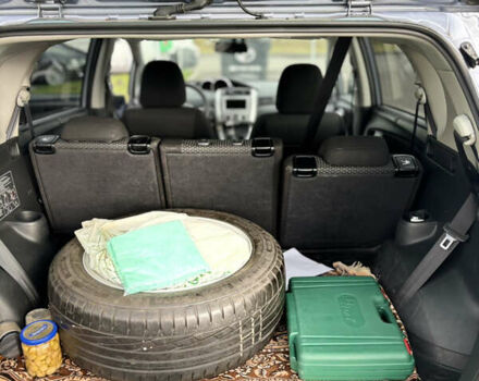 Серый Тойота Версо, объемом двигателя 2.2 л и пробегом 338 тыс. км за 7599 $, фото 19 на Automoto.ua