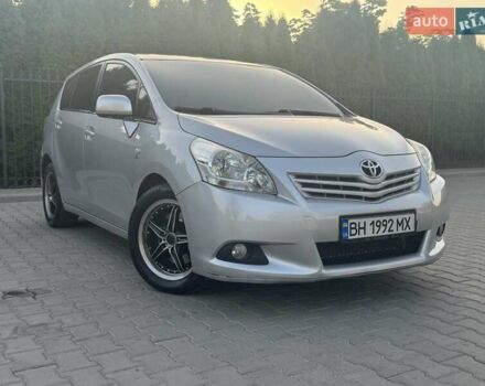 Серый Тойота Версо, объемом двигателя 2.23 л и пробегом 192 тыс. км за 8999 $, фото 29 на Automoto.ua