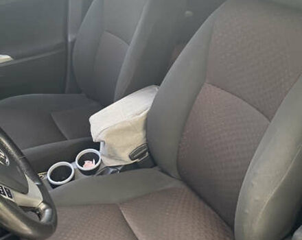 Сірий Тойота Версо, об'ємом двигуна 2.2 л та пробігом 172 тис. км за 9000 $, фото 13 на Automoto.ua