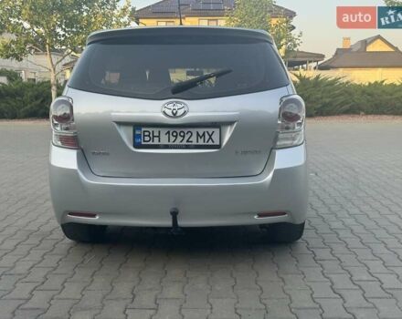 Серый Тойота Версо, объемом двигателя 2.23 л и пробегом 192 тыс. км за 8999 $, фото 64 на Automoto.ua