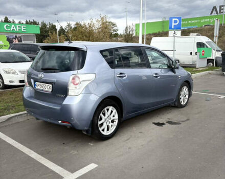 Серый Тойота Версо, объемом двигателя 2.2 л и пробегом 338 тыс. км за 7599 $, фото 5 на Automoto.ua