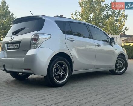 Серый Тойота Версо, объемом двигателя 2.23 л и пробегом 192 тыс. км за 8999 $, фото 12 на Automoto.ua