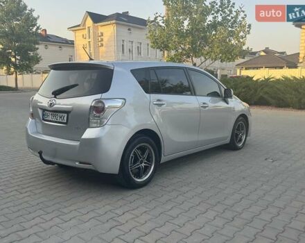 Серый Тойота Версо, объемом двигателя 2.23 л и пробегом 192 тыс. км за 8999 $, фото 62 на Automoto.ua