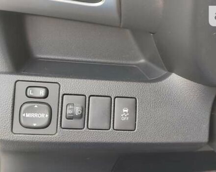 Серый Тойота Версо, объемом двигателя 1.4 л и пробегом 148 тыс. км за 9500 $, фото 9 на Automoto.ua