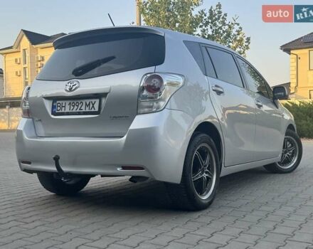 Серый Тойота Версо, объемом двигателя 2.23 л и пробегом 192 тыс. км за 8999 $, фото 15 на Automoto.ua