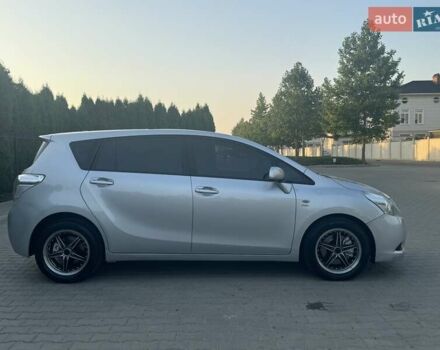 Серый Тойота Версо, объемом двигателя 2.23 л и пробегом 192 тыс. км за 8999 $, фото 54 на Automoto.ua