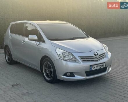 Серый Тойота Версо, объемом двигателя 2.23 л и пробегом 192 тыс. км за 8999 $, фото 55 на Automoto.ua