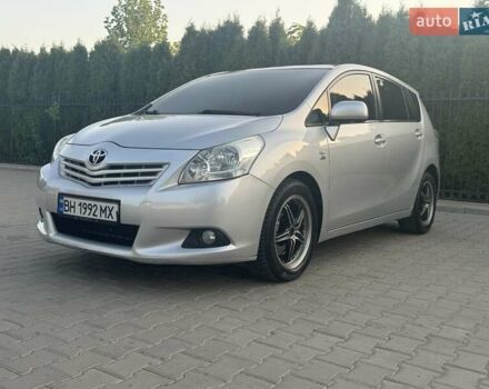 Серый Тойота Версо, объемом двигателя 2.23 л и пробегом 192 тыс. км за 8999 $, фото 46 на Automoto.ua