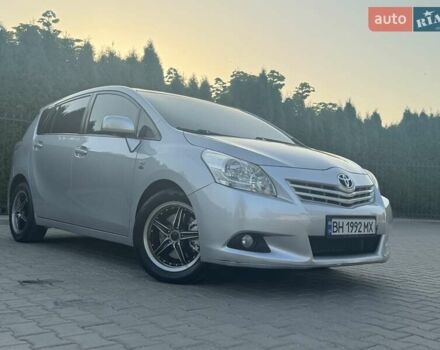 Серый Тойота Версо, объемом двигателя 2.23 л и пробегом 192 тыс. км за 8999 $, фото 26 на Automoto.ua