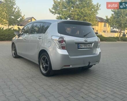 Серый Тойота Версо, объемом двигателя 2.23 л и пробегом 192 тыс. км за 8999 $, фото 67 на Automoto.ua