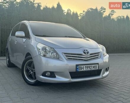 Серый Тойота Версо, объемом двигателя 2.23 л и пробегом 192 тыс. км за 8999 $, фото 25 на Automoto.ua