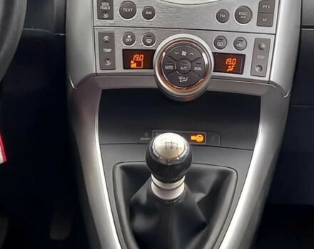 Серый Тойота Версо, объемом двигателя 2 л и пробегом 210 тыс. км за 7800 $, фото 3 на Automoto.ua