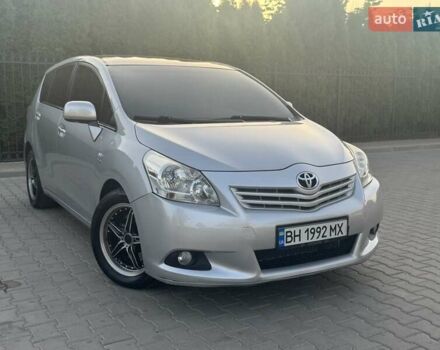 Серый Тойота Версо, объемом двигателя 2.23 л и пробегом 192 тыс. км за 8999 $, фото 24 на Automoto.ua