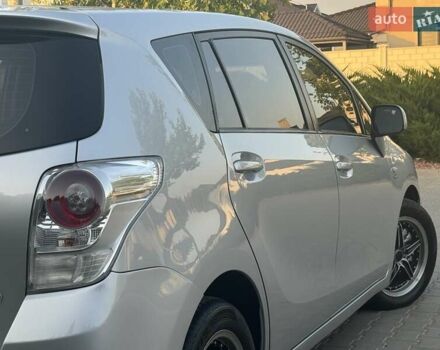 Серый Тойота Версо, объемом двигателя 2.23 л и пробегом 192 тыс. км за 8999 $, фото 18 на Automoto.ua