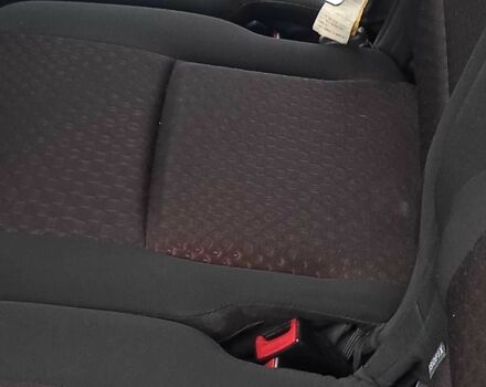 Серый Тойота Версо, объемом двигателя 2 л и пробегом 210 тыс. км за 7800 $, фото 5 на Automoto.ua