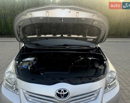 Серый Тойота Версо, объемом двигателя 2.23 л и пробегом 192 тыс. км за 8999 $, фото 84 на Automoto.ua