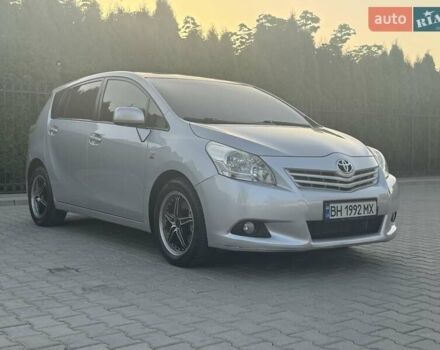 Серый Тойота Версо, объемом двигателя 2.23 л и пробегом 192 тыс. км за 8999 $, фото 56 на Automoto.ua