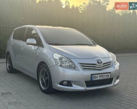 Серый Тойота Версо, объемом двигателя 2.23 л и пробегом 192 тыс. км за 8999 $, фото 51 на Automoto.ua
