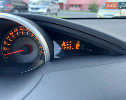 Серый Тойота Версо, объемом двигателя 2.2 л и пробегом 167 тыс. км за 10700 $, фото 23 на Automoto.ua