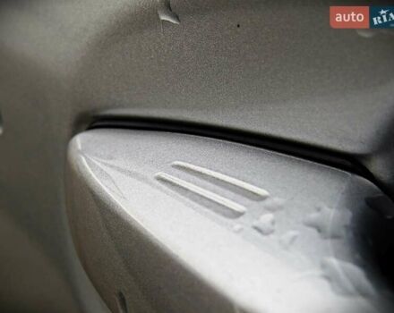 Серый Тойота Версо, объемом двигателя 2.23 л и пробегом 265 тыс. км за 8950 $, фото 5 на Automoto.ua