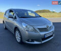Серый Тойота Версо, объемом двигателя 2.2 л и пробегом 167 тыс. км за 10700 $, фото 4 на Automoto.ua