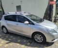 Серый Тойота Версо, объемом двигателя 2 л и пробегом 293 тыс. км за 8500 $, фото 2 на Automoto.ua