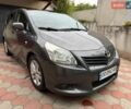 Серый Тойота Версо, объемом двигателя 2.2 л и пробегом 223 тыс. км за 8900 $, фото 1 на Automoto.ua
