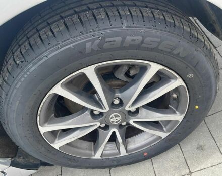 Серый Тойота Версо, объемом двигателя 1.6 л и пробегом 203 тыс. км за 10000 $, фото 2 на Automoto.ua