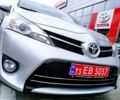 Серый Тойота Версо, объемом двигателя 2.2 л и пробегом 149 тыс. км за 12400 $, фото 1 на Automoto.ua