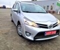 Серый Тойота Версо, объемом двигателя 2 л и пробегом 217 тыс. км за 11100 $, фото 4 на Automoto.ua
