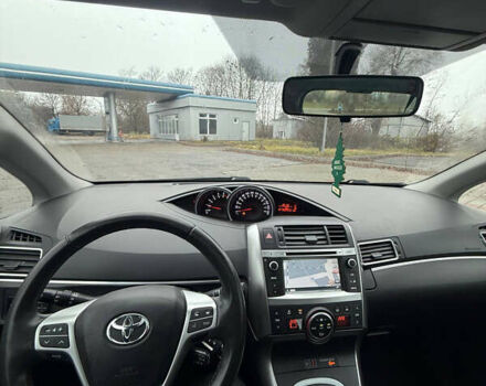 Сірий Тойота Версо, об'ємом двигуна 1.6 л та пробігом 183 тис. км за 10200 $, фото 7 на Automoto.ua