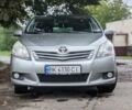 Сірий Тойота Версо, об'ємом двигуна 2 л та пробігом 290 тис. км за 8199 $, фото 1 на Automoto.ua